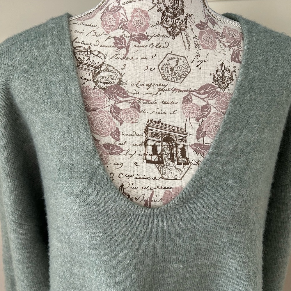 Women's V-Neck Sweater in Gray - Picture 2 of 9